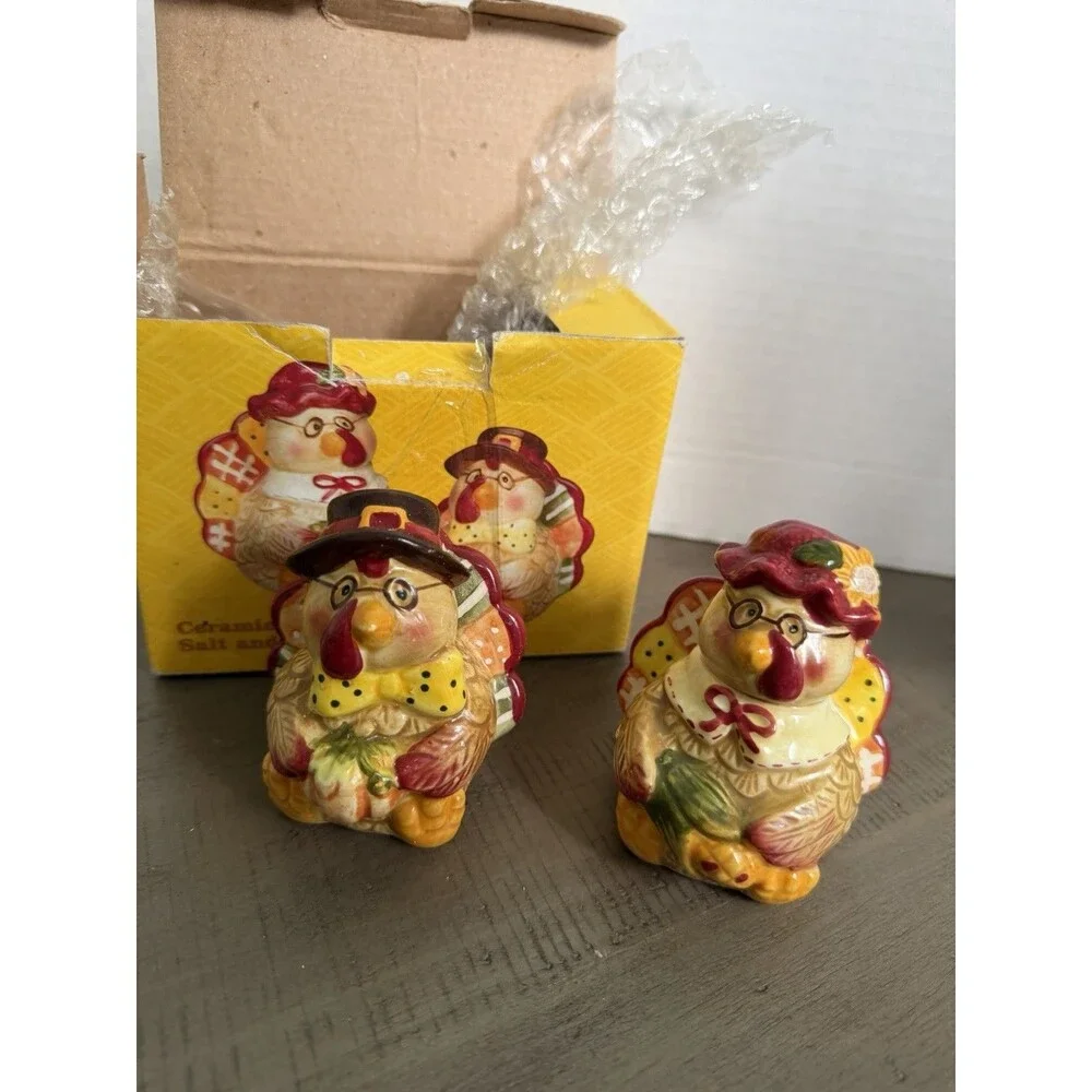 Vintage Turkey Thanksgiving Salt and Pepper Shakers Ceramic